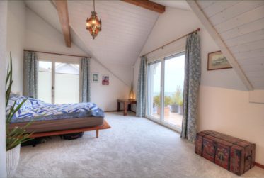 Magnifique Duplex avec Vue Panoramique sur le Lac et les Vignes