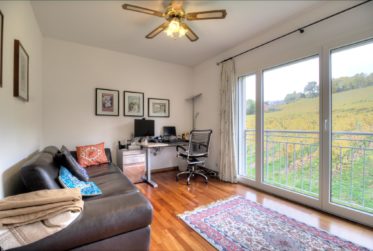 Magnifique Duplex avec Vue Panoramique sur le Lac et les Vignes