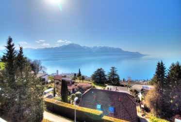 Villa avec Vue Panoramique sur le Lac et les Alpes